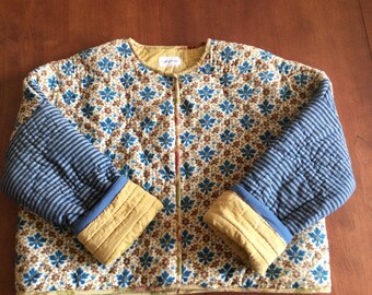 Giacca trapuntata francese antica / Opera d'arte tessile unica nel suo genere, realizzata con materiali riciclati / Moda sostenibile artigianale
