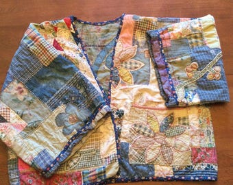 Giacca patchwork unica nel suo genere, cucita a mano / Giacca trapuntata vintage riciclata / Arte indossabile sostenibile