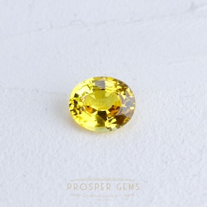 Natural Yellow Sapphire, 0.92 CTs, Oval Cut, Loose Gemstone