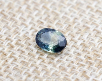 1CT, Natural Bi-Color Sapphire Gemstone, 7x5mm Oval - September Birthstone, Parti Sapphire, Rare Gemstone
