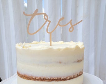 Topper de Pastel "Tres" - Elegante y Versátil para Fiestas Modernas y Minimalistas | Tres Topper de Pastel | Tres Cumpleanos