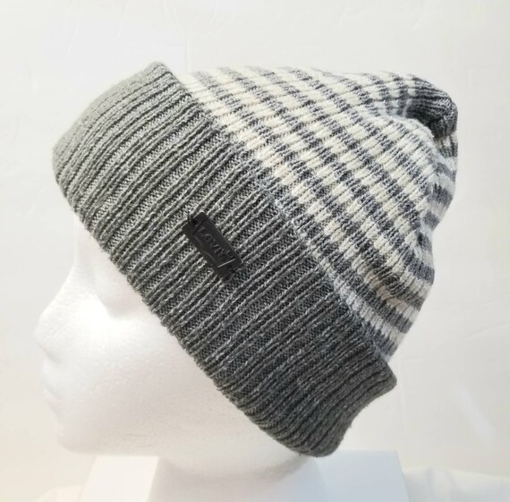 Levis Unisex Gray Biege Striped Knit 