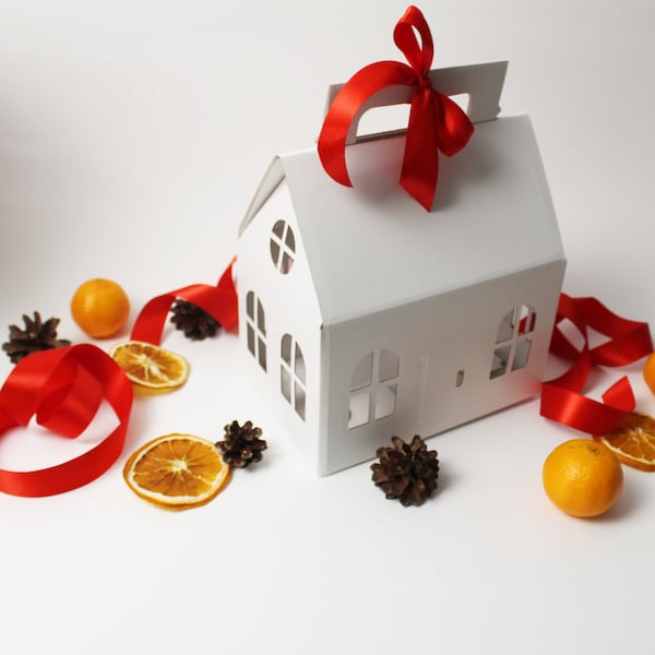 Cardboard  box bundle, house shaped, white craft gift boxes, Cardboard house Christmas box, packaging boxes, housewarming gift