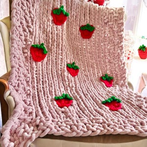 Dusky Pink Chenille Baby Blanket with Strawberries | Handmade