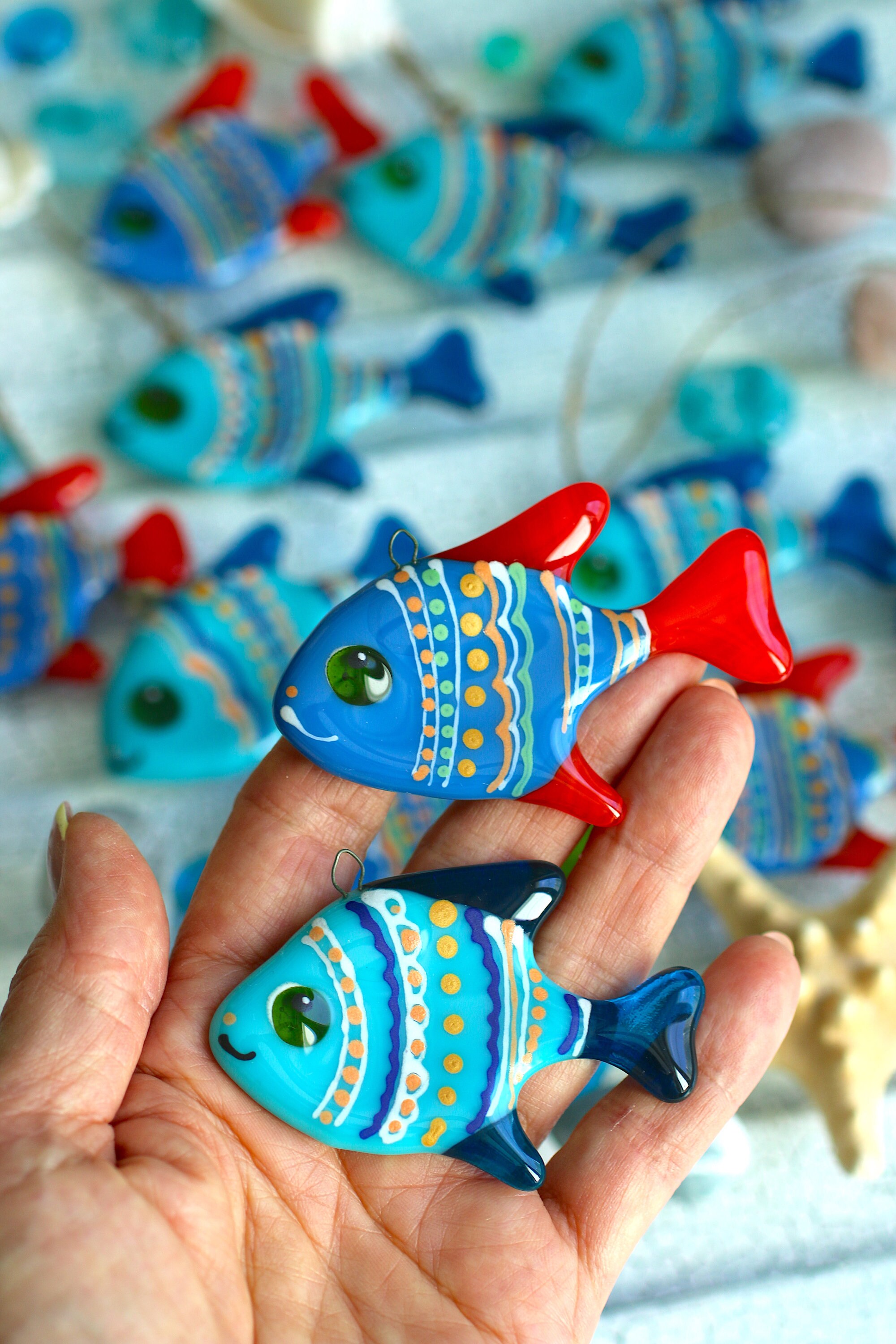 Hanging Glass Ornaments Fishes With Blue and Red Fins Glass Fish