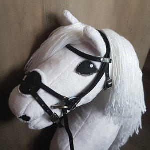Hobby horse white with bridle and breastplate,handmade hobby horse cheap A3