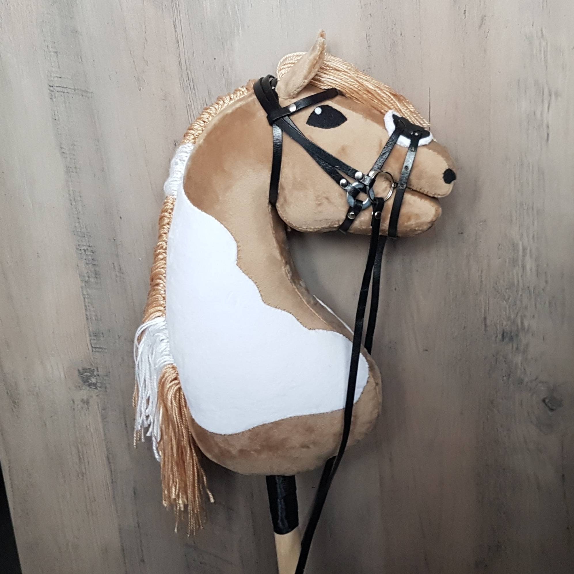 CELMAN Hobby Horse - Cheval De Bataille A4 Marron Avec Bride Et Son