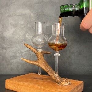 Antler liquor bench • Liquor bench with liquor glasses • Serving board for whiskey, rum, tequila, liqueurs