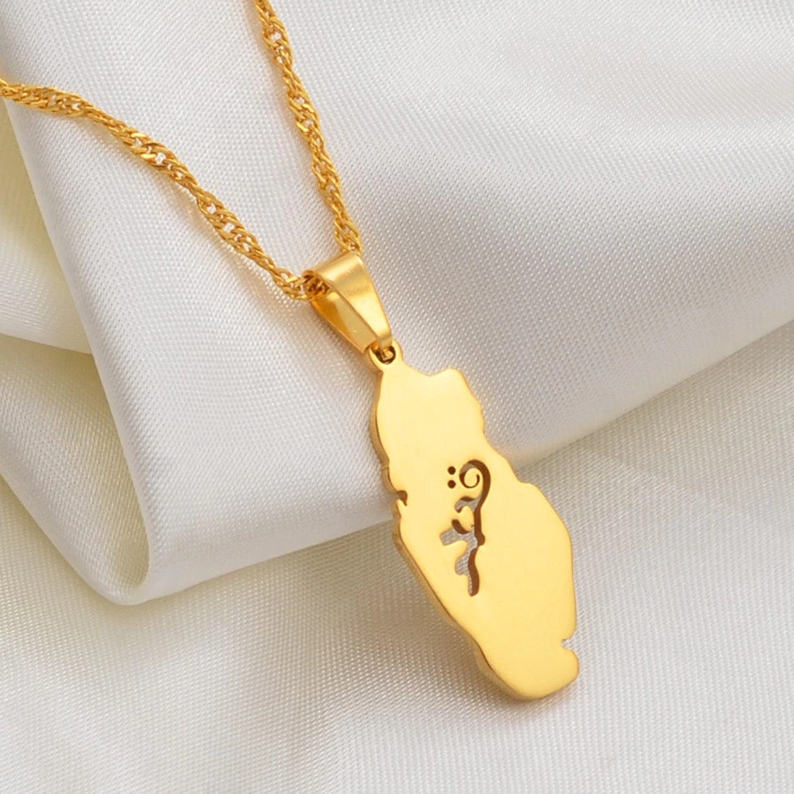 Qatar 18K Gold Plated Necklace / Qatar Jewelry / Qatar Pendant Etsy