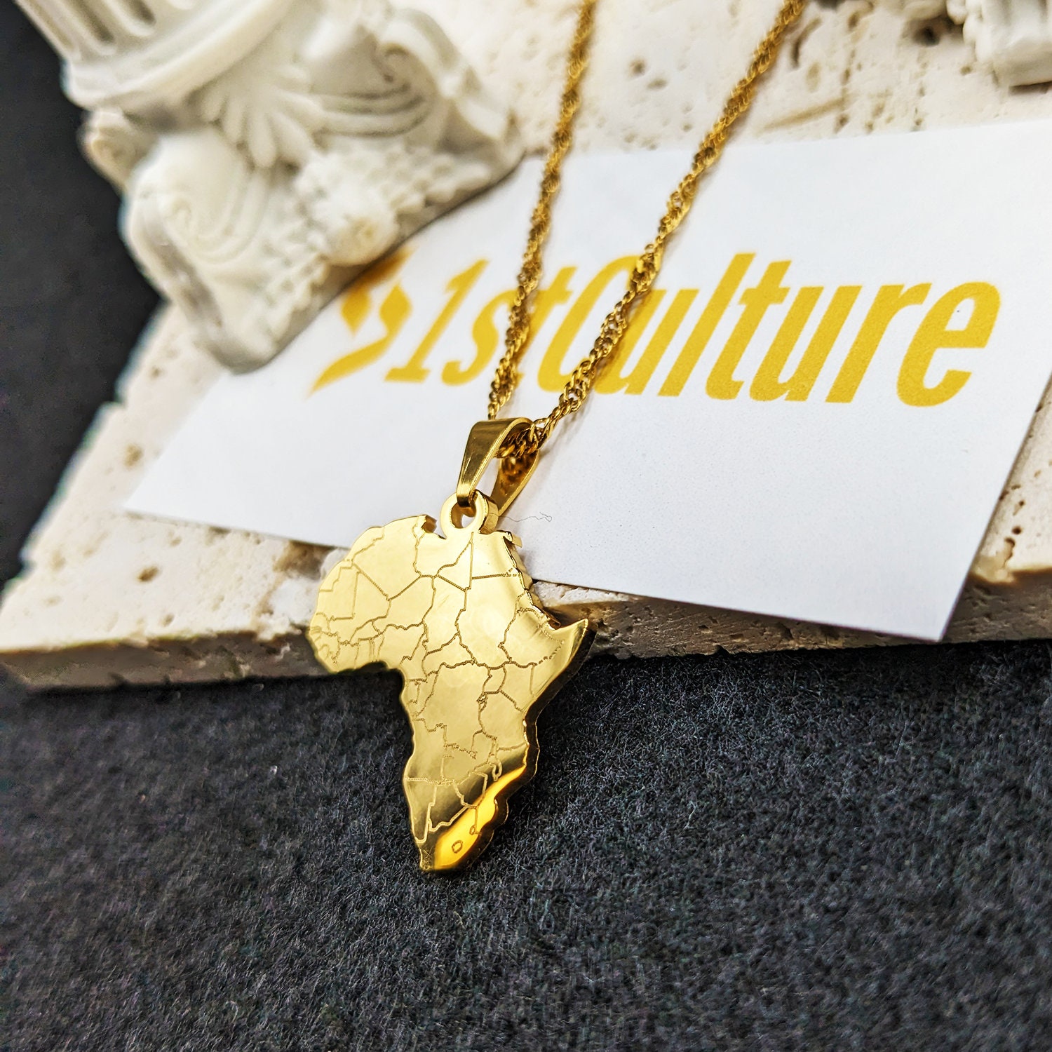 Gold Africa Map Diamanté Necklace Pendant – FROSNCURLS