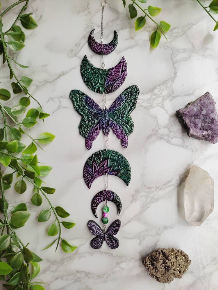 Suspension Murale Lunes et Papillons