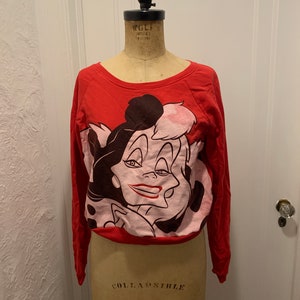 Disney Cruella Deville Cropped Sweatshirt 90&#39;s