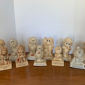 Vintage 1970&#39;s Russ Wallace Berries Figures / Paula Company Figures