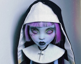 PaperArk - Goblin - OOAK Custom Art Doll Repaint Monster High Abbey Bominable Doll
