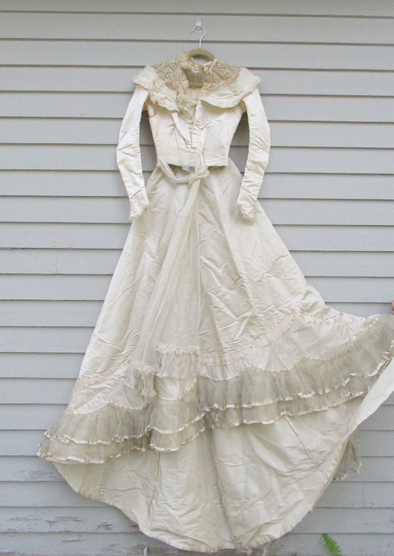 Antique Victorian 1890s wedding dress