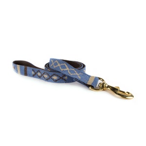 Block Island dog leash with handwoven fabric made in the USA - a tail we could wag
