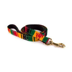 Rasta dog leash with handwoven fabric made in the USA by a tail we could wag - Auburn Leathercrafters