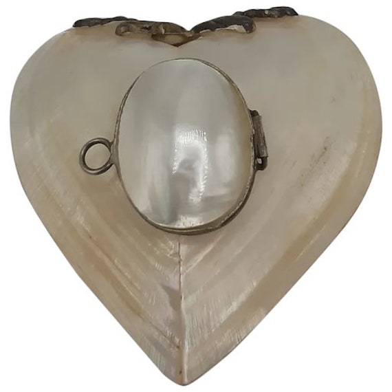 Heart Shape Shell Box - image 1
