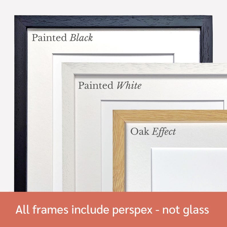 Peut inclure: Trois cadres photo, un noir, un blanc et un effet ch&ecirc;ne. Tous les cadres comprennent du perspex - pas de verre.
