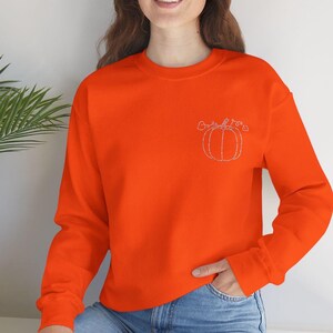 Embroidered Pumpkin Sweatshirt, Pumpkin Outline T-Shirt, Embroidered Fall Pumpkin Crewneck T-Shirt, Minimal Fall Long Sleeve T-Shirt,Pumpkin