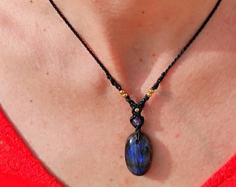 labradorite macramé necklace and brass pearl, protective stone jewel, black necklace natural stone, boho jewel