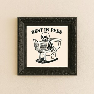 Divertente opera d'arte di Halloween in bagno (file digitale)