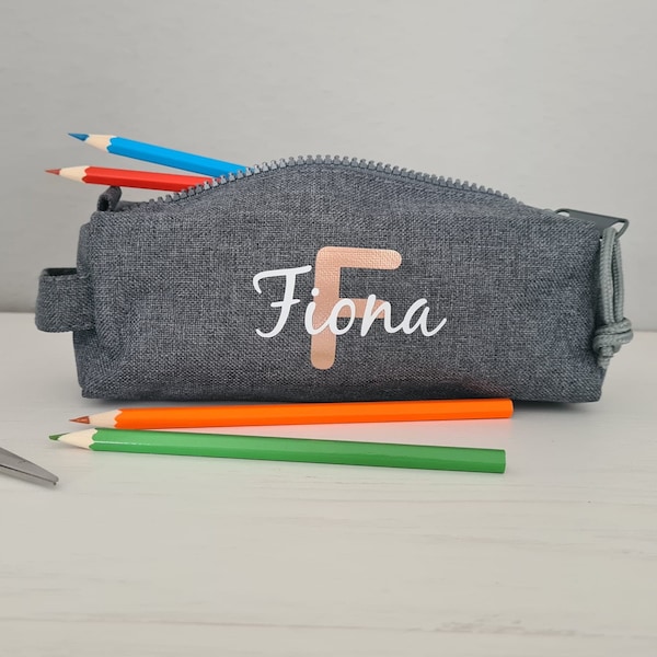 Federmappe Namen Federmäppchen I Mäppchen Etui I Einschulung Personalisiertes Geschenk I Schule Studium I Ausbildung Name I Stiftehalter