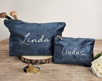Personalized cosmetic bag with name | Velvet cosmetic bag for women | Gift for girlfriend, mom, or daughter | Bag with name
