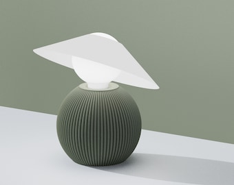 Öko-Tischlampe, Design, in 3D gedruckt. Die Dame mit dem Hut