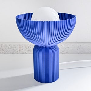 ECO Lampe à poser Bleu Klein, pour une décoration maison originale PERL image 1
