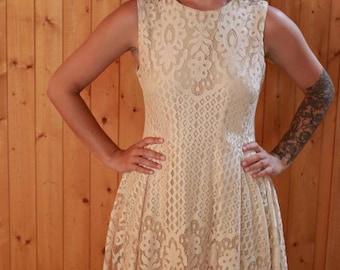 Cream Lace Short Dress Size Medium.