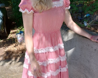 Vintage red and white gingham peasant dress with pouf sleeves
