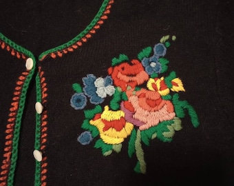 Embroidered Floral Black Lucky Brand Cardigan, Wool And Cotton Blend, Women's Size Xs, has red and green accents.