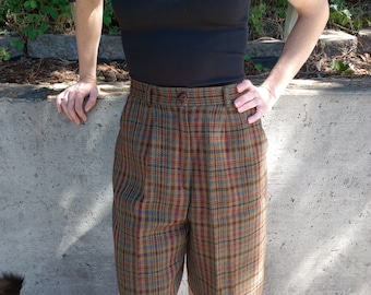 100% wool vintage plaid women's trouser shorts