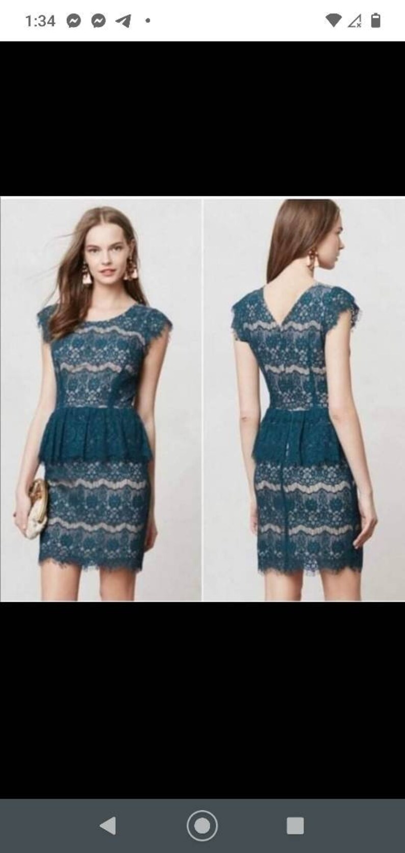 Puede incluir: Un vestido de encaje azul teal con cintura peplum y mangas cortas. El vestido tiene un delicado patr&oacute;n floral y una silueta ajustada.