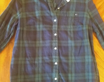 Tommy Hilfiger Cotton plaid women's blouse, size medium. No holes or stains.