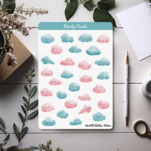 Naklejki Moody Clouds z uroczymi pastelowymi różowymi i niebieskimi chmurkami - na baby shower, do planerów, scrapbookingu i sezonowego rzemiosła 039