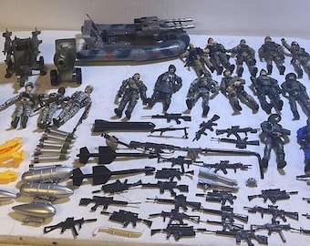 Lot De 18 Figurines Militaires Aventurier Lanard Vintage - Avec Accessoires