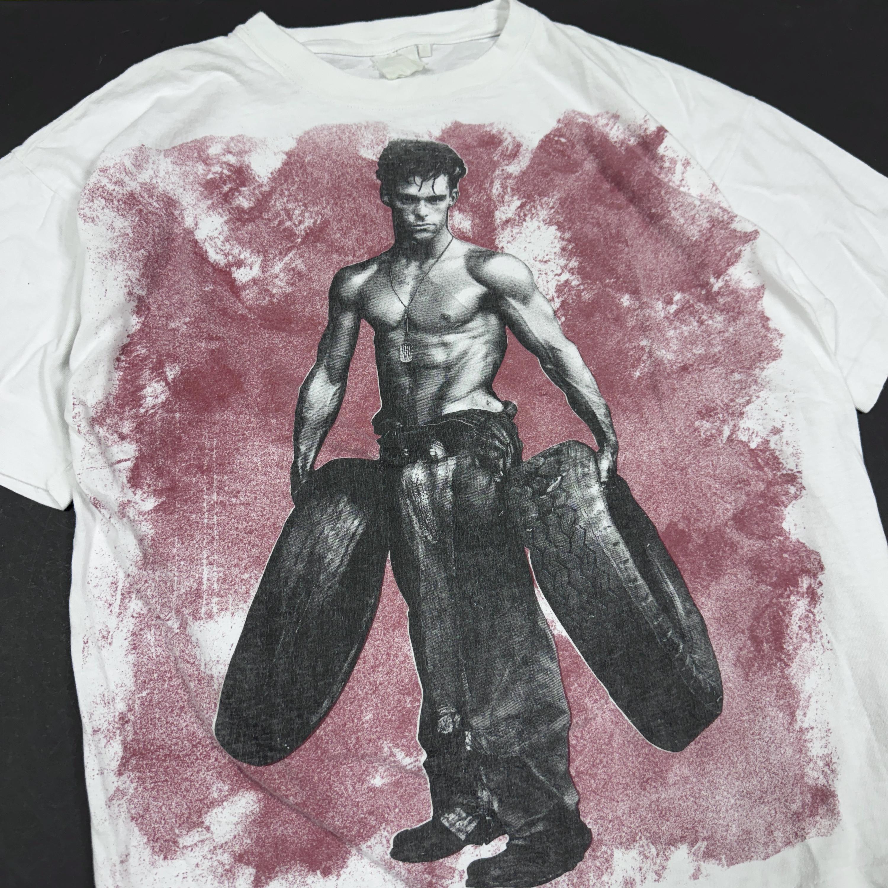 90s HERB RITTS FRED WITH TIRES Tシャツ Vintage 90s HERB RITTS Fred With Tires SHIRT Art Photography