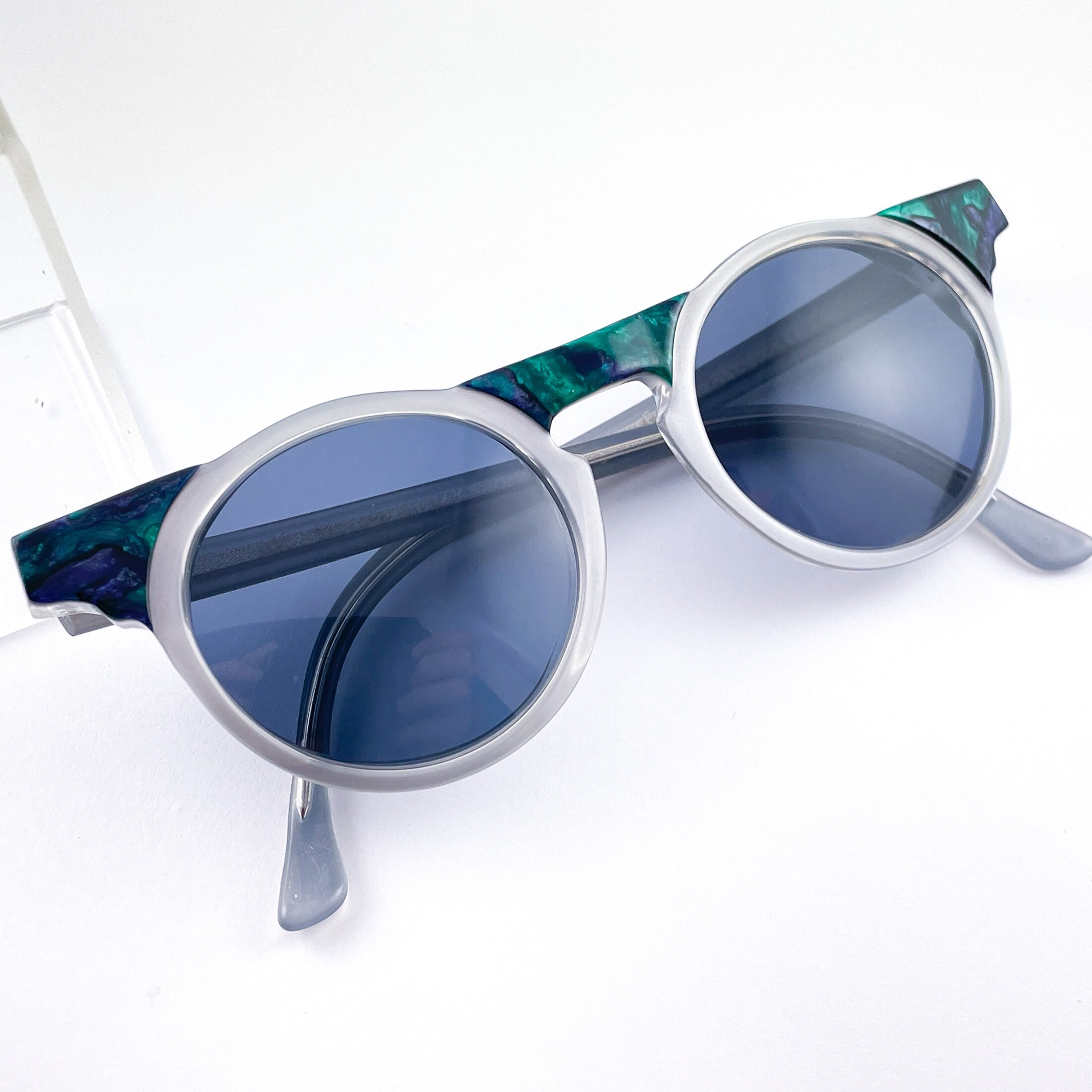 美品 ISSEY MIYAKE ヴィンテージサングラス 80s NEW VINTAGE ISSEY MIYAKE WRAP AROUND HINGED BLACK MATTE