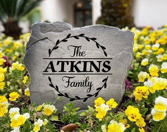 Monograma personalizado con nombre de familia en piedra - Piedra grabada - Personalizada - Piedra de jardín - Entrada de casa - Decoración de patio - Letrero