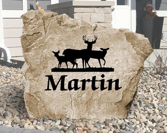 Letrero con nombre de familia con escena de ciervo - Piedra grabada - Personalizado - Piedra de jardín - Entrada de casa - Decoración de patio - Piedra personalizada - Grabado