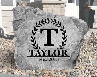 Vine Monogram Name Stone - Engraved Rock - Personalized Wedding Present - Garden Stone - House Entry - Yard Decor - Wedding Gift