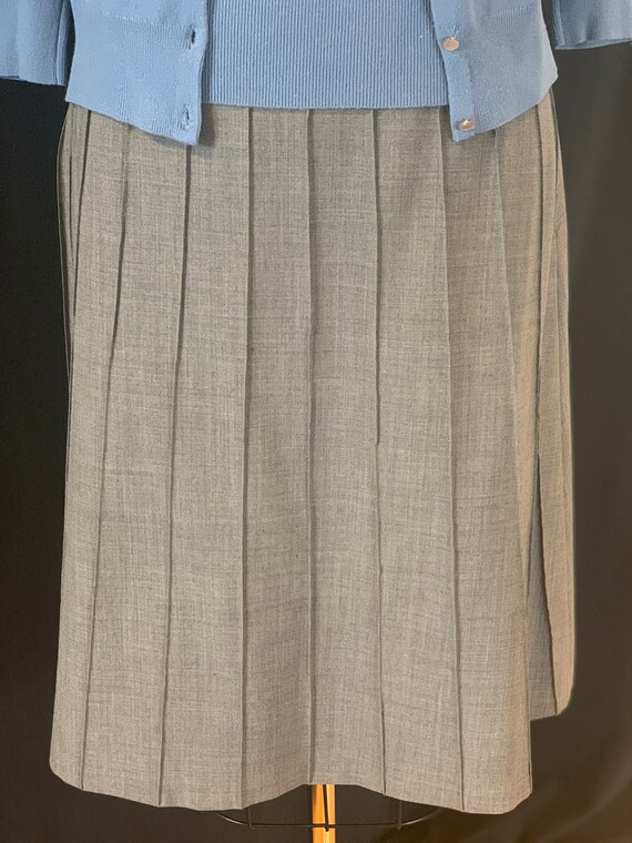 Size 10 Wool Gray Skirt with Mock Pleats - image 3