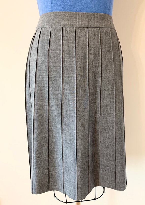 Size 10 Wool Gray Skirt with Mock Pleats - image 2