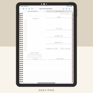 K&ouml;nnte beinhalten: Ein digitaler Tagesplaner in einem rosa-wei&szlig;en Farbschema. Der Planer enth&auml;lt Abschnitte f&uuml;r Zeitplan, Vers, oberstes Ziel, Affirmation, geweckte Freude, Morgenroutine, Abendroutine, Wasseraufnahme, Notizen und Dankbarkeit.