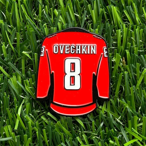 Hockey Alex Ovechkin Golf Marker | Creative Golf Ball Marker With Magnetic Hat Clip | Premium Golf Gifts | Golf Accessories For Golf Lovers