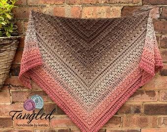 Crochet shawl, handmade shawl, wrap around, gift idea, triangular shawl, chusta szydelkowa, trojkatna chusta, pomysl na prezent