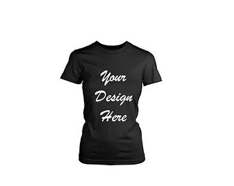 Può includere: Una maglietta nera con il testo "Your Design Here" in bianco.