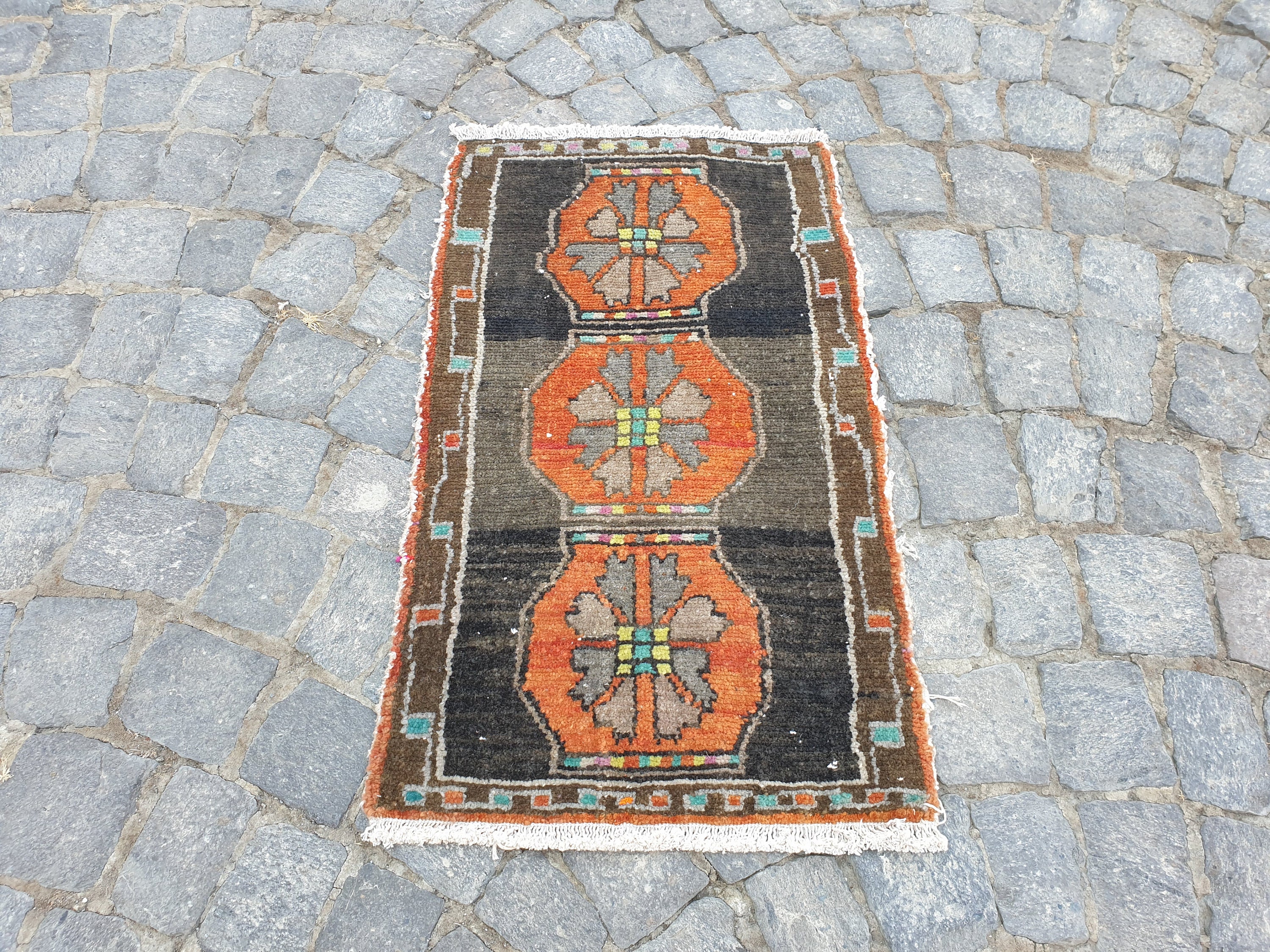 Handmade door mat 1'6 x 2'7 ft vintage Etsy